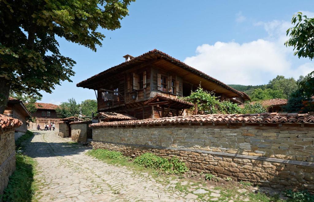 Zheravna Ecohouse Hotel Exterior photo